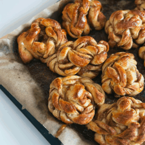 Cinnamon Buns (6 pack)